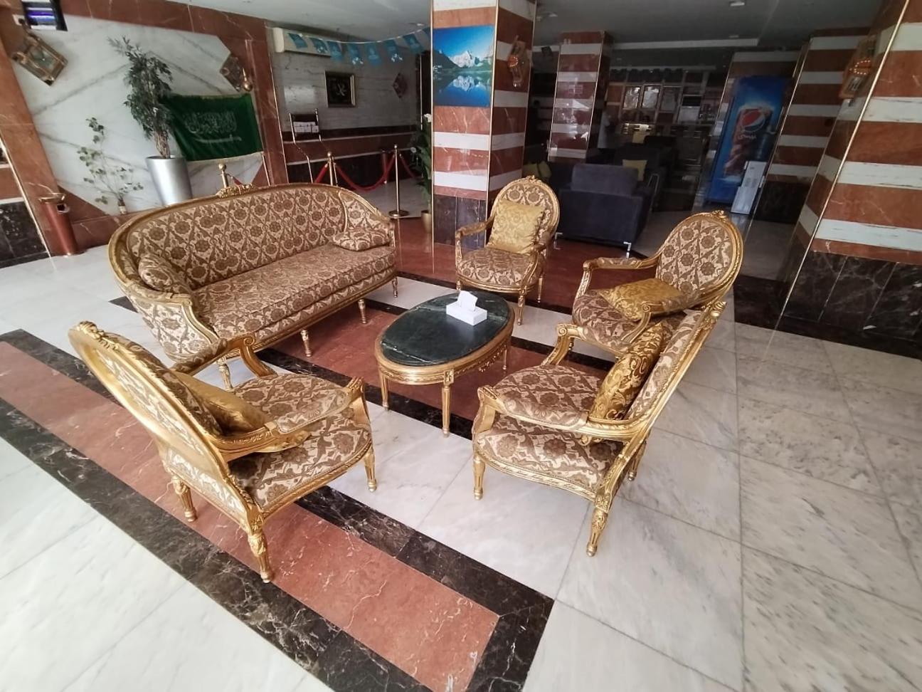 فندق الفرسان المتحدة فرع الفيصلية Lejlighedshotel Jeddah Eksteriør billede
